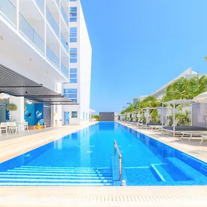 https://tasia-maris-seasons.hotelsatayianapa.com