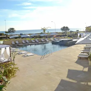 E-hotel Larnaca & Отель Перволия
