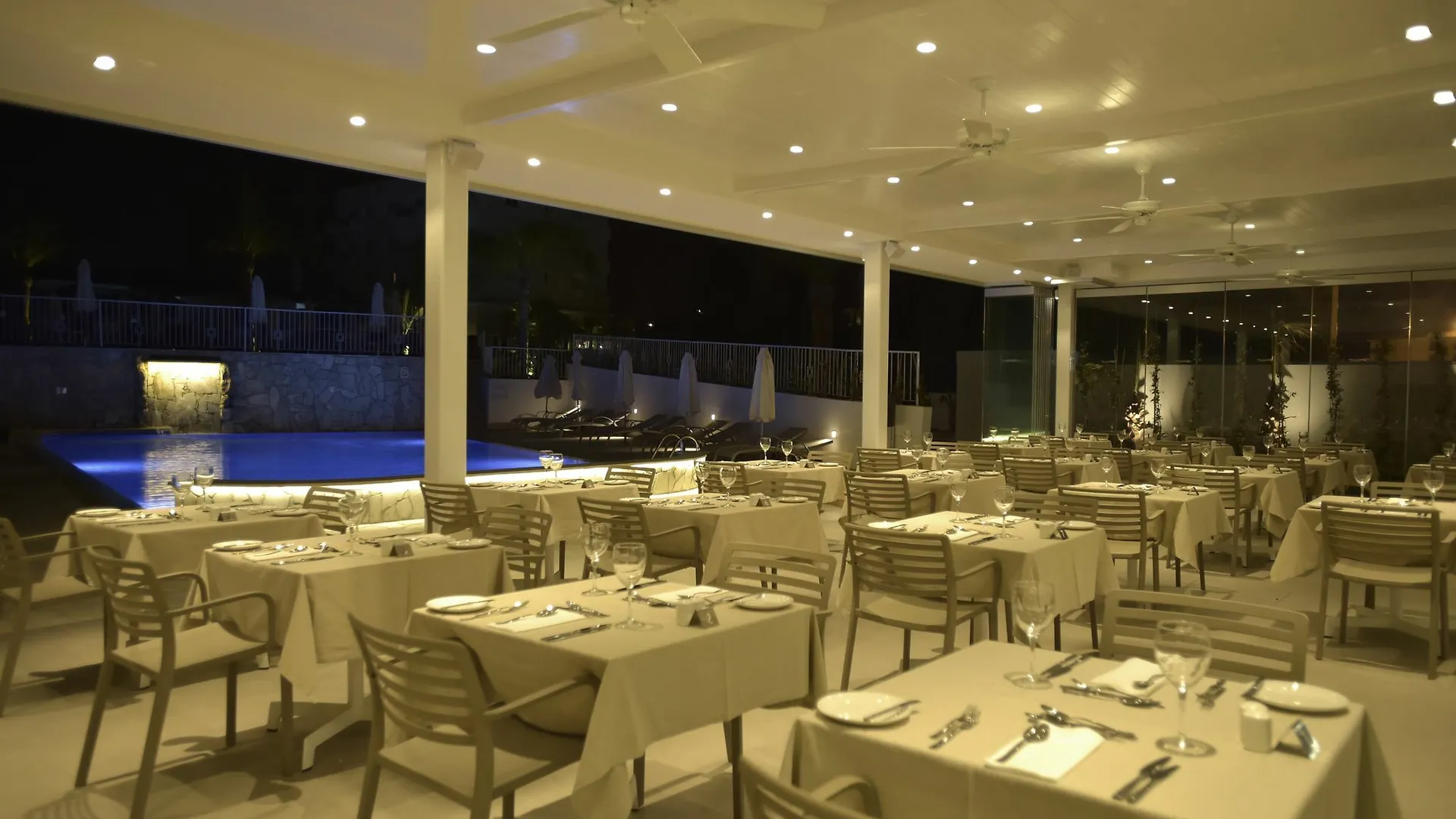 Sunrise Gardens Aparthotel Protaras
